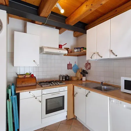 Cleila Blu D Apartman *